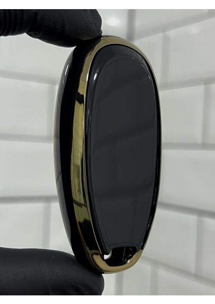 Suzuki Vitara Sx4 Swift Ignis Baleno Anahtar Kılıfı Siyah Gold fiyatları