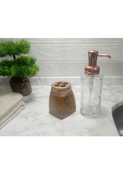 Sıvı Sabunluk ve Diş Fırçalık 2'li Banyo Seti