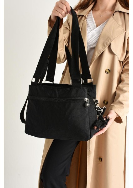 Kadın Omuz Çantası Çapraz Askılı Postacı Bayan Çantası 23*30 cm Içi Astarlı Yağmur Geçirmez modelleri