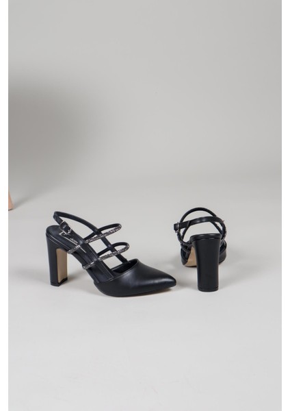 Rıke Taş Biyeli Topuklu Ayakkabı Siyah