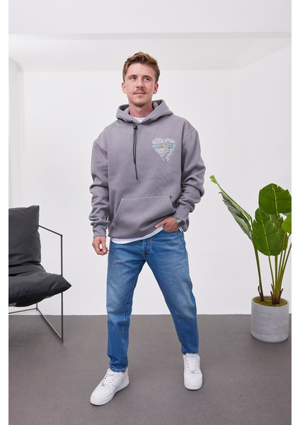 Yazılı Kalp Desenli Gri Kapüşonlu Sweatshirt