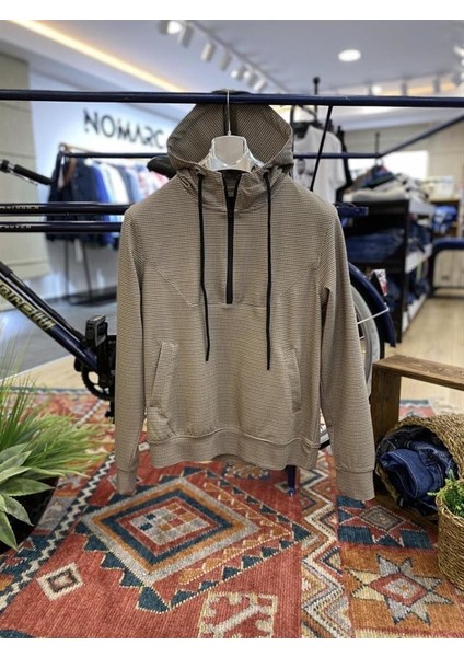 Yarım Fermuarlı Kapşonlu Sweatshirt