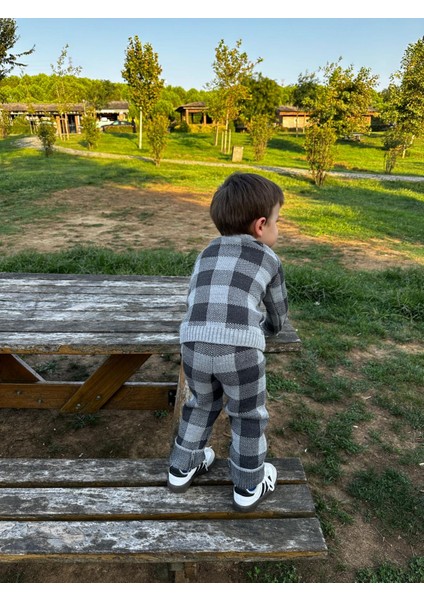 Triko Ekose Desenli Bisiklet Yaka Alt Üst Takım modelleri