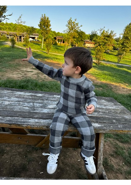 Triko Ekose Desenli Bisiklet Yaka Alt Üst Takım fırsatları