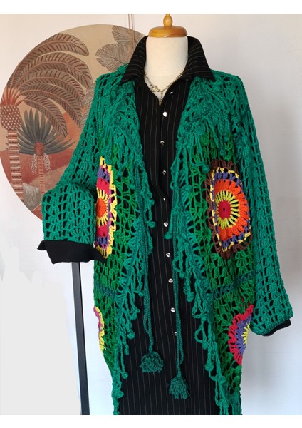 Hippybutik Kadın Yeşil Mandala Desenli El Örgüsü Otantik Tesettür Giyime Uygun Hırka/astarsız Ceket