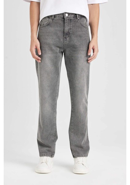 Straight Fit Normal Kalıp Normal Bel Boru Paça Jean Pantolon D1812AX24WN