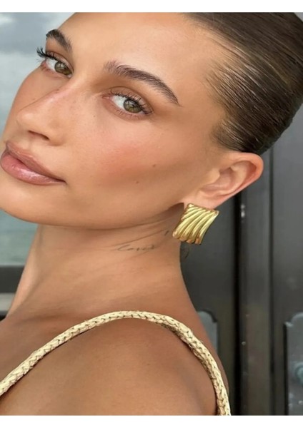 Hailey Bieber Vintage Viral Marka Küpe
