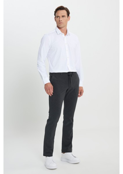 Slim Fit Dar Kesim Beli Bağlamalı Yan Cep Gofre Desenli Pantolon