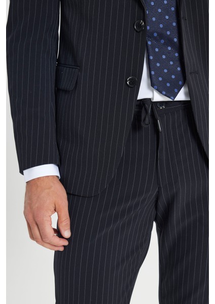 ALTINYILDIZ CLASSICS Erkek Koyu Lacivert Slim Fit Dar Kesim Kırlangıç Yaka Çizgili Takım Elbise