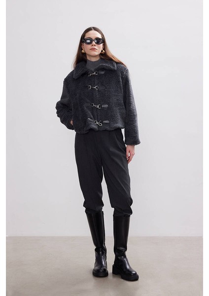 Antrasit Peluş Crop Ceket indirimleri