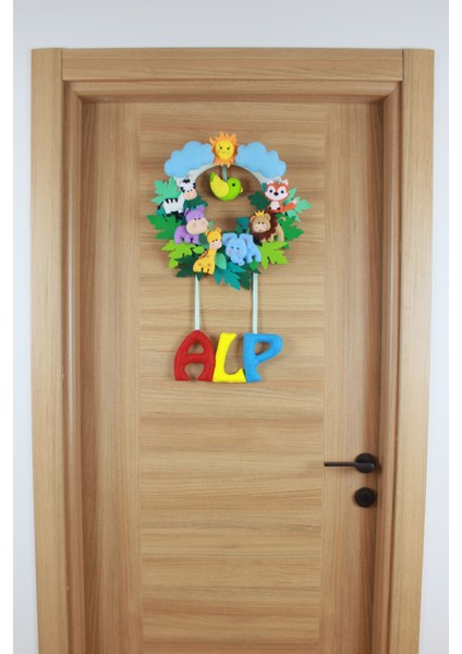 Alp Isimli Safari Erkek Bebek Kapı Süsü modelleri