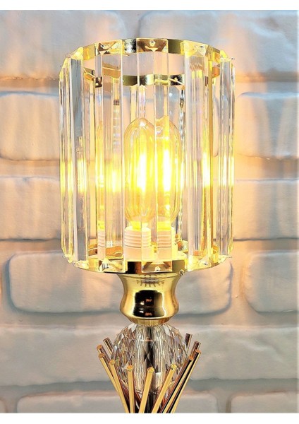 Modern Dekoratif Gold Metal Burgu Kristal Taşlı Kristal Silindir Şapkalı Abajur Masa Lambası modelleri