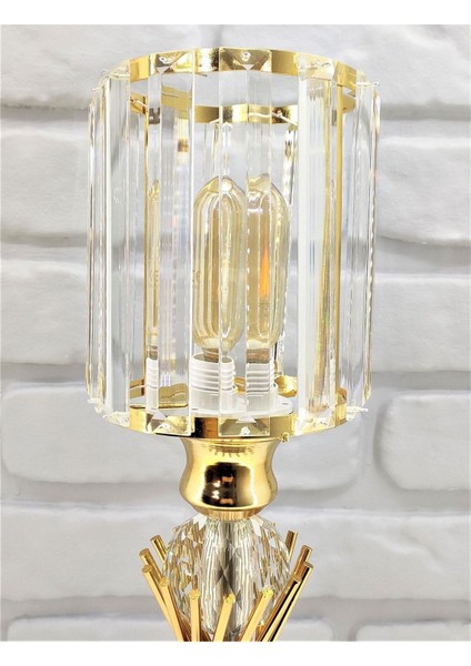 Modern Dekoratif Gold Metal Burgu Kristal Taşlı Kristal Silindir Şapkalı Abajur Masa Lambası fırsatları