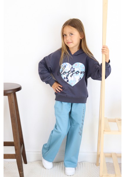 KND-6890 Blossom Yazılı Kalp Baskılı Alt Üst Takım fırsatları