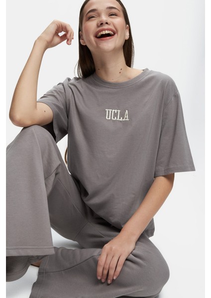 DAPHNE Gri Nakışlı Standard Fit Kadın Eşofman Alt fırsatları