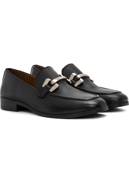 Kadın Siyah Toka Detaylı Deri Maskülen Loafer 24WFD360618 modelleri