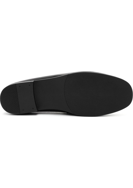 Kadın Siyah Toka Detaylı Deri Maskülen Loafer 24WFD360618 fırsatları