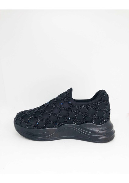 Kadın Siyah Taşlı Özel Sneaker Ayakkabı