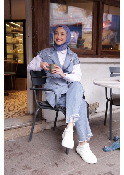 Taş Detaylı Kot Pantolon