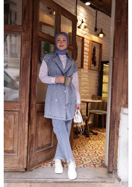 Taş Detaylı Kot Pantolon