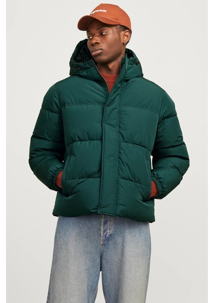 Essentials Jjebradley Comfort Fit Kapüşonlu Kapitone Mont Erkek Mont 12256974
