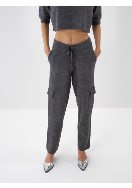 Kadın Antrasit Doğal Yün Dokulu Regular Fit Pantolon fiyatları