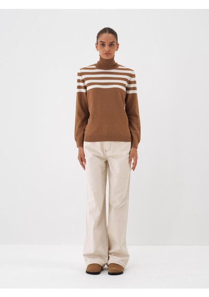 Kadın Camel Doğal Yün Dokulu Regular Fit Kazak