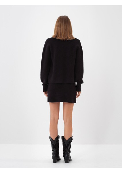 Kadın Siyah Doğal Yün Dokulu Oversize Ceket fırsatları