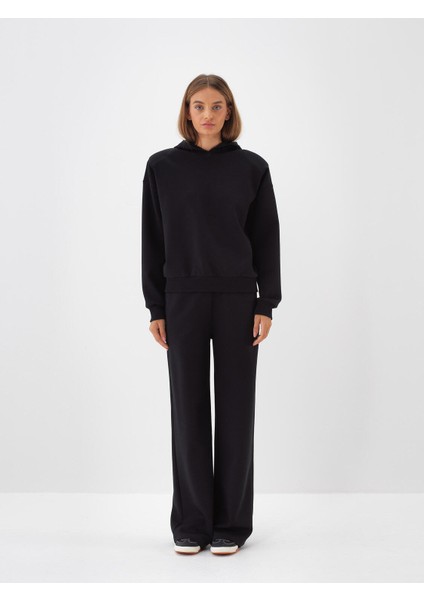 Kadın Siyah Pamuk Dokulu Oversize Sweat Pantolon