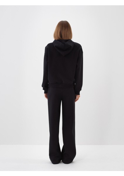 Kadın Siyah Pamuk Dokulu Oversize Sweat Pantolon fırsatları