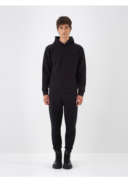 Erkek Siyah Pamuk Dokulu Regular Fit Sweatshirt