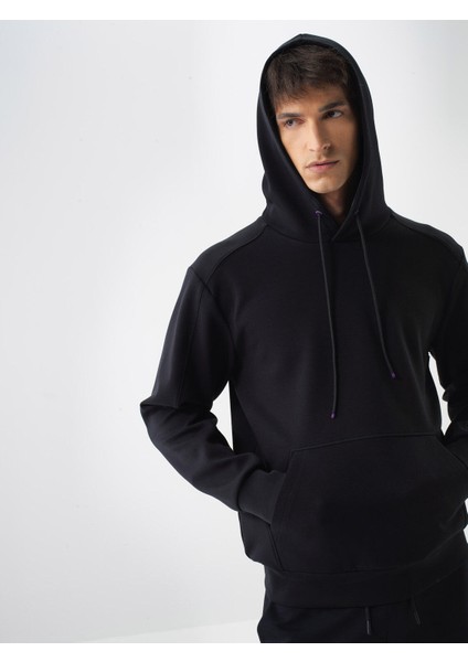 Erkek Siyah Pamuk Dokulu Regular Fit Sweatshirt fiyatları