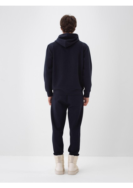 Erkek Lacivert Pamuk Dokulu Regular Fit Sweatshirt fırsatları