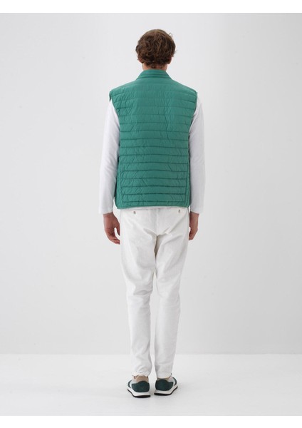 Erkek Yeşil Formunu Koruyan Regular Fit Yelek fırsatları