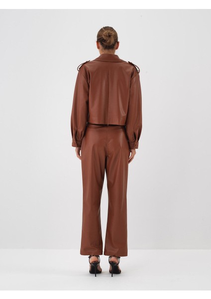 Kadın Camel Deri Görünümlü Regular Fit Pantolon fırsatları