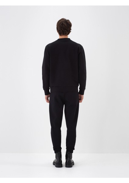 Erkek Siyah Pamuk Dokulu Regular Fit Sweatshirt fırsatları