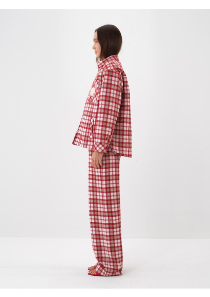 Kadın Kırmızı Formunu Koruyan Oversize Pantolon modelleri