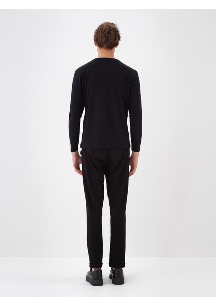 Erkek Siyah Modal Dokulu Slim Fit Uzun Kollu Tişört fırsatları