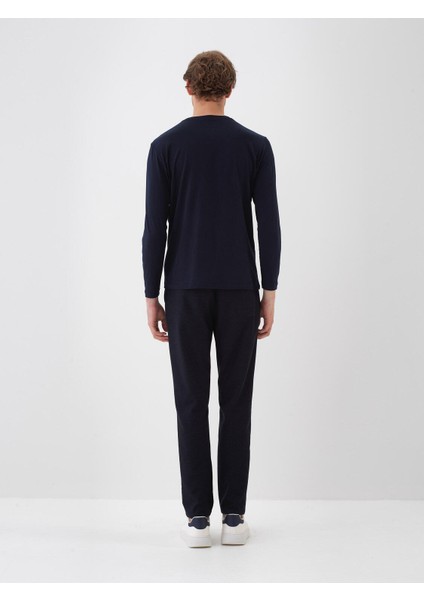 Erkek Lacivert Modal Dokulu Slim Fit Uzun Kollu Tişört fırsatları