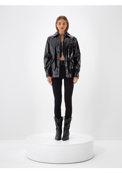 Kadın Siyah Deri Görünümlü Regular Fit Ceket