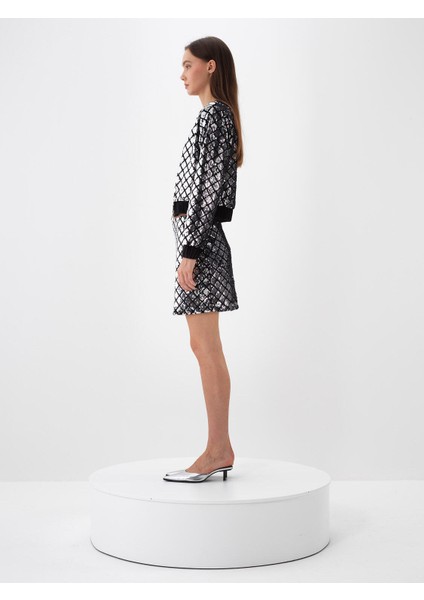 Kadın Siyah Lüks Dokulu Pullu Kadife Regular Fit Ceket fiyatları