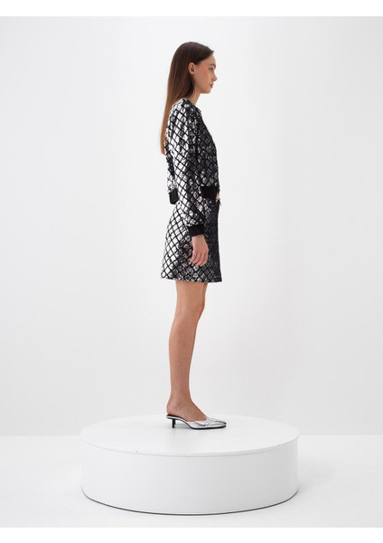 Kadın Siyah Lüks Dokulu Pullu Kadife Regular Fit Ceket modelleri