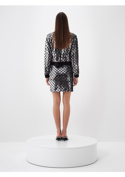 Kadın Siyah Lüks Dokulu Pullu Kadife Regular Fit Ceket fırsatları