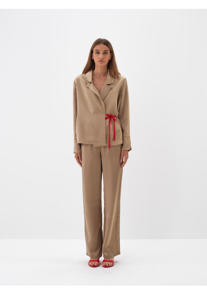 Kadın Camel İpeksi Saten Regular Fit Pantolon