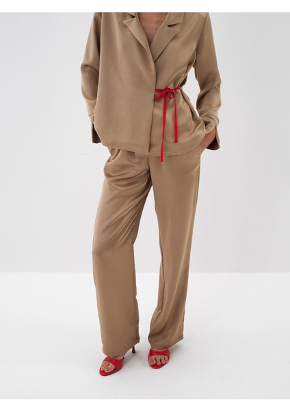 Kadın Camel İpeksi Saten Regular Fit Pantolon fiyatları