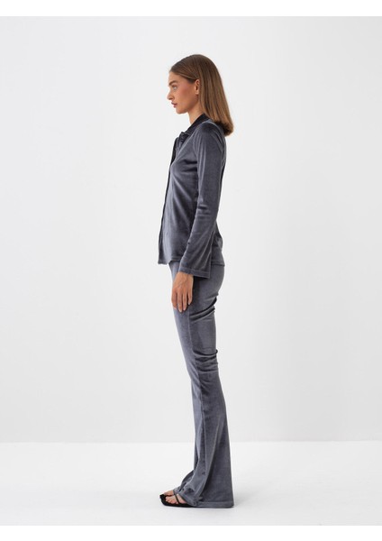 Kadın Antrasit Lüks Dokulu Soft Kadife Slim Fit Pantolon modelleri