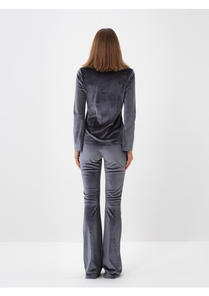 Kadın Antrasit Lüks Dokulu Soft Kadife Slim Fit Pantolon fırsatları
