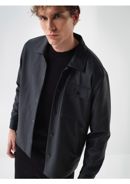 Erkek Siyah Deri Görünümlü Regular Fit Ceket fiyatları