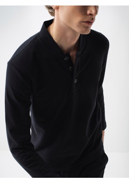 Erkek Siyah Pamuk Dokulu Regular Fit Uzun Kollu Tişört fiyatları