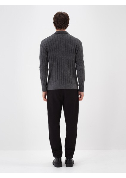 Erkek Ekru Yumuşak Dokulu Regular Fit Kazak indirimleri